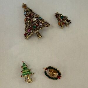 Festive Christmas Tree Brooch Set- Pakula